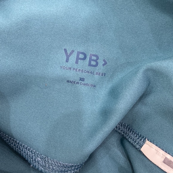 Abercrombie YPB Biker Shorts - XS - Picture 3 of 3